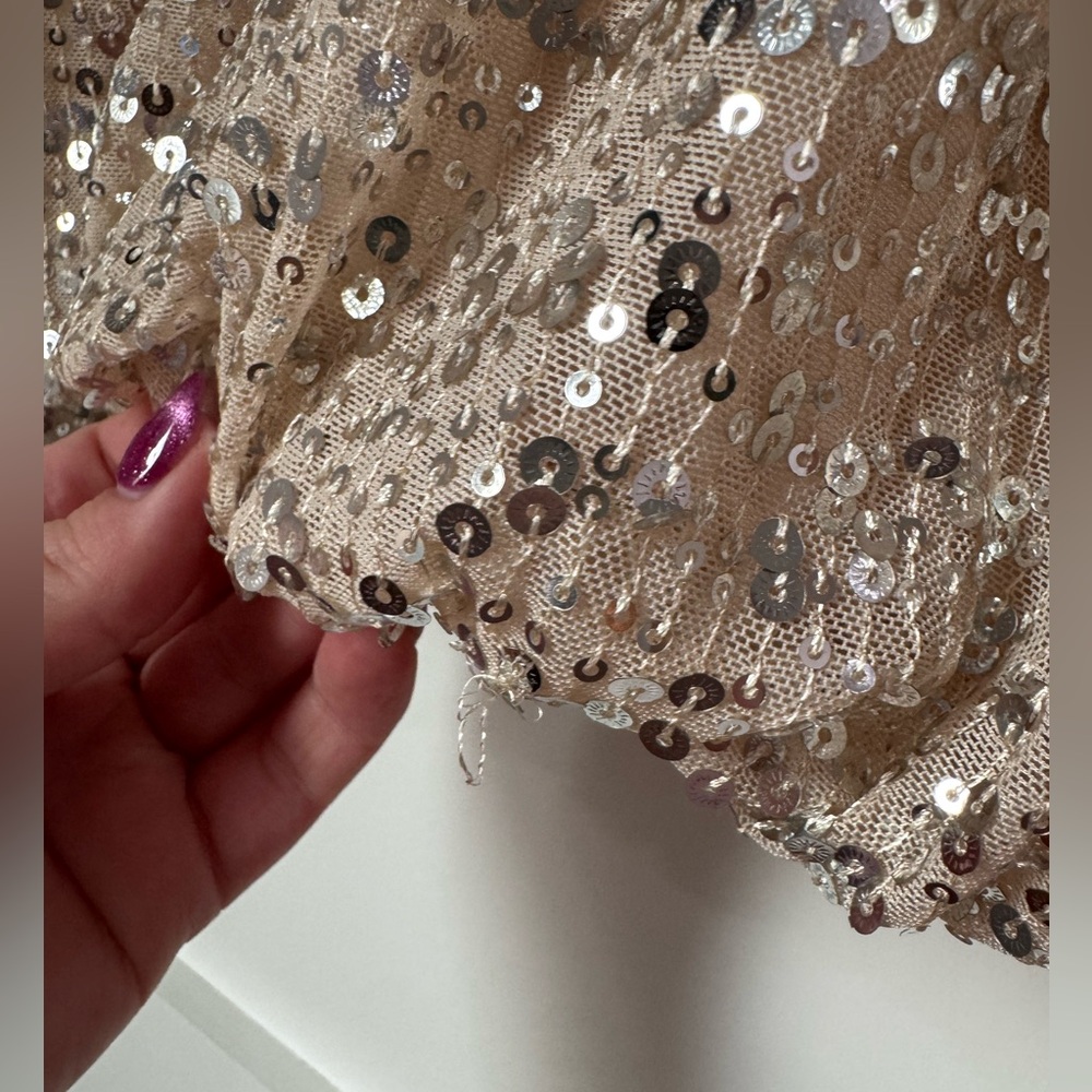 H&M Sparkling Beige Sequin Blouse size S - Picture 4 of 7